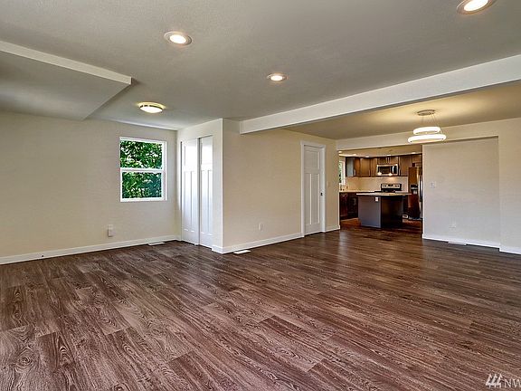 3rd image of 3519 S 137th St