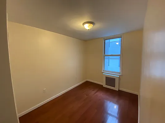 Rented by Olympic CIty Real Estate | media 10