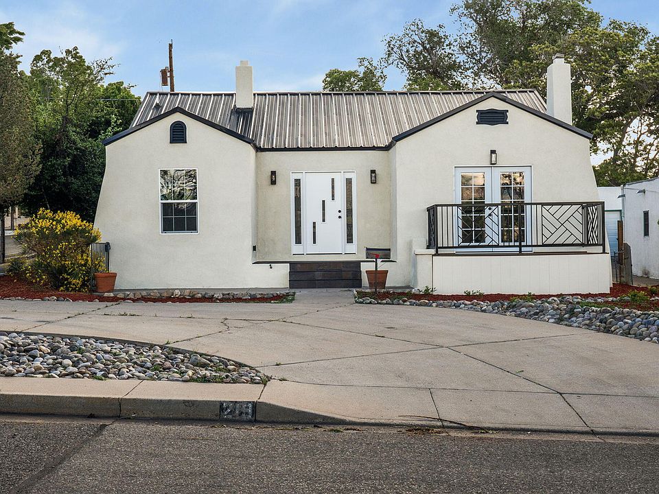 1st image of 219 Solano Dr SE