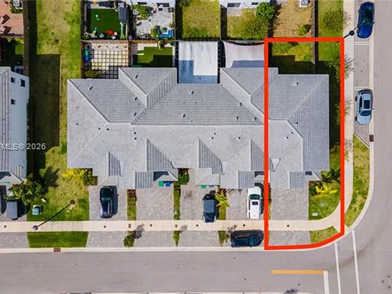 28500 SW 133rd Path #Townhouse 28500 — Photo 35
