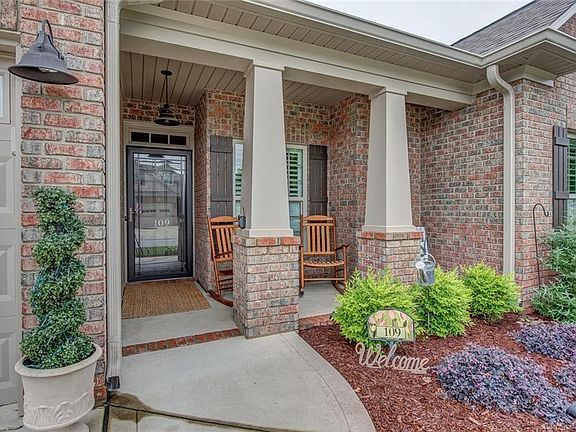 4th image of 109 Tommy James Ct