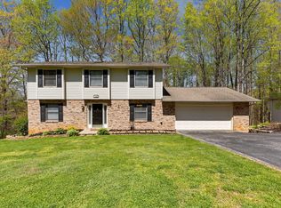 1704 Colonial Ridge Rd, Johnson City, TN 37604