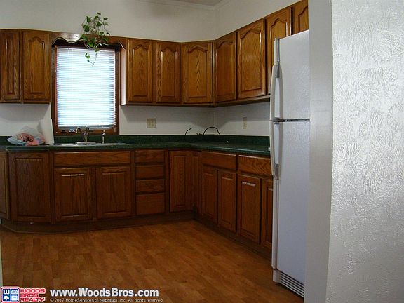 4th image of 3018 Dudley St