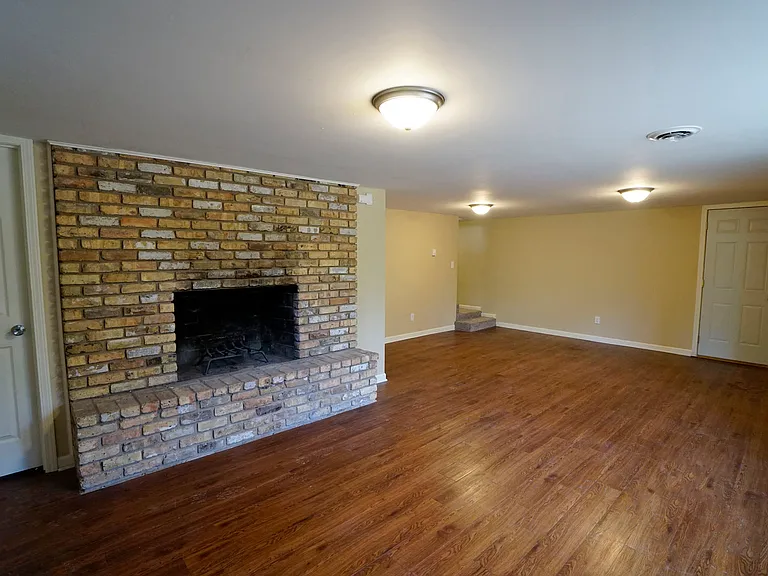 2101 Wuthering Heights Rd — Photo 11