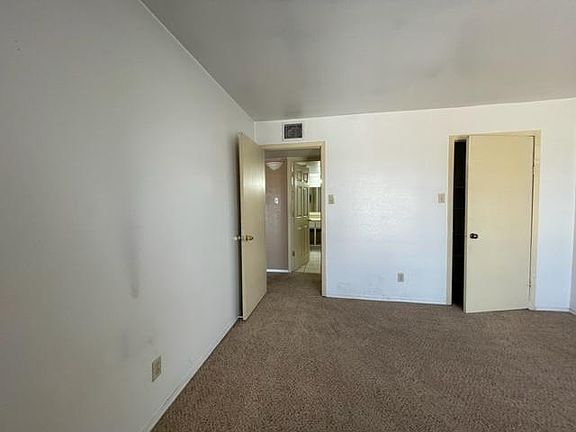 2nd image of 206 Plaza Verde Dr APT E38