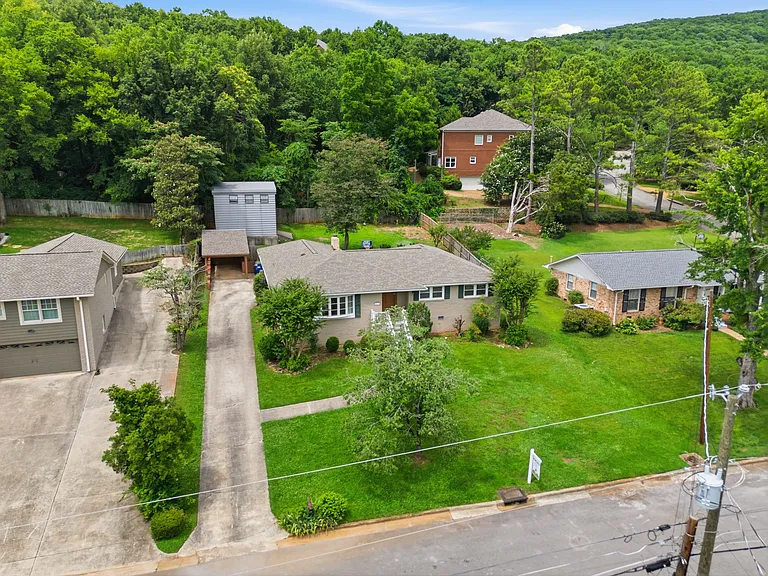 2117 Shades Crest Rd SE — Photo 7