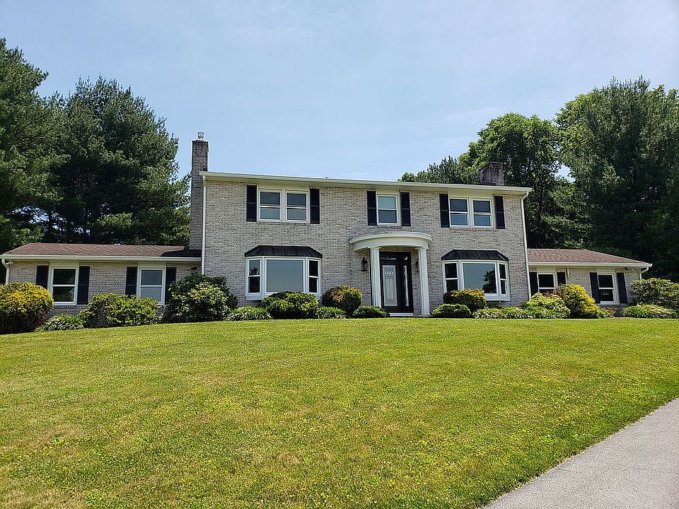 1st image of 21609 Horseshoe Ln