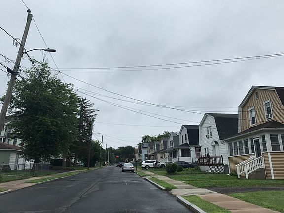 4th image of 152 Glendale Ave