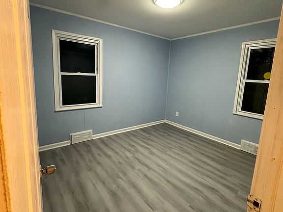 3rd image of 22111 Morton St
