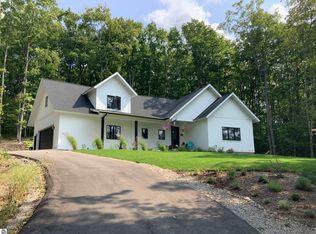 13033 S Martin Ln, Empire, MI 49630