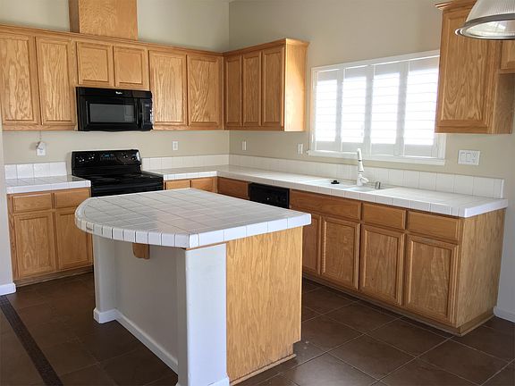 3rd image of 5425 Silvervale Ct