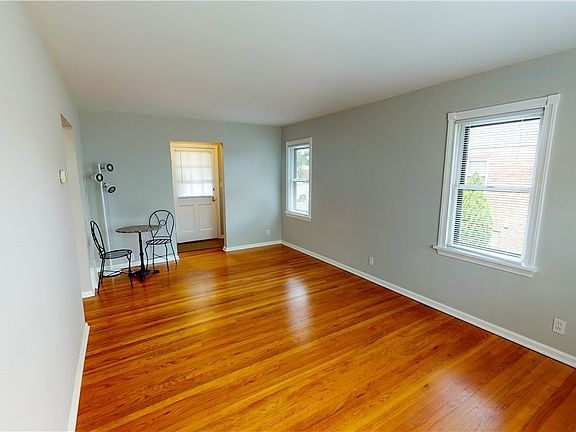 5th image of 25291 Marsdon Dr