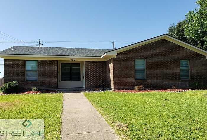 1st image of 1130 Montclair Dr