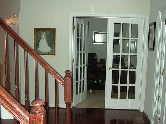 Foyer entrance to Office