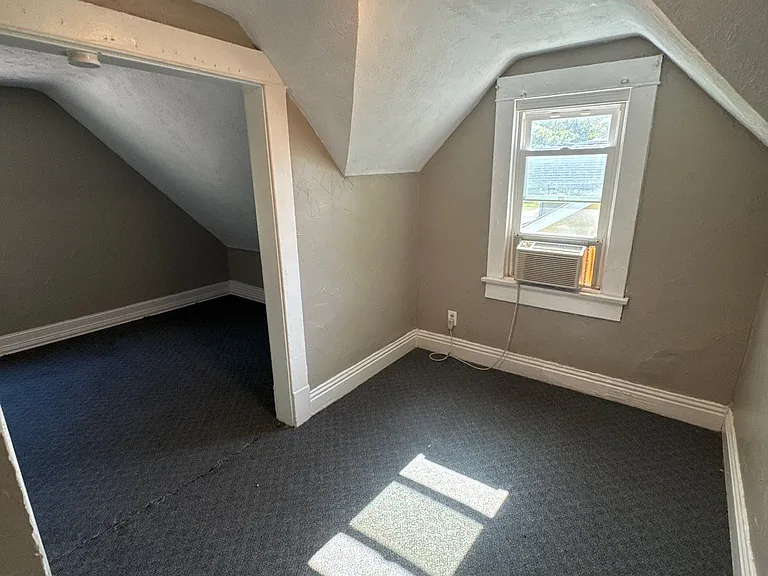2873 Kansas Ave — Photo 15