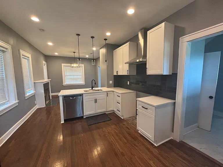 2401 Benton Blvd — Photo 15