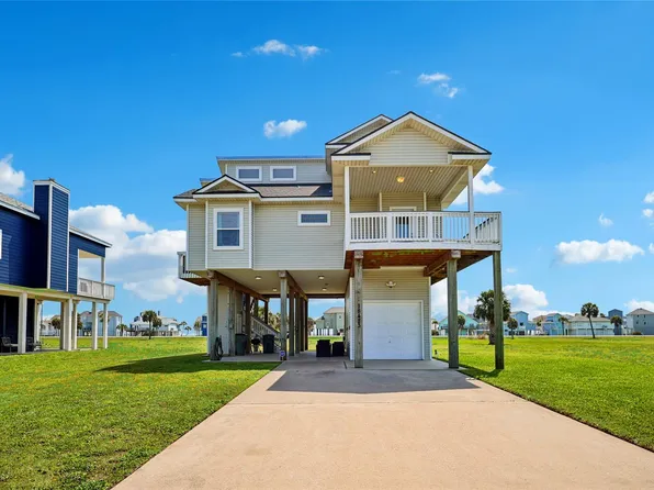 18423 Shaman Dr, Galveston, TX 77554