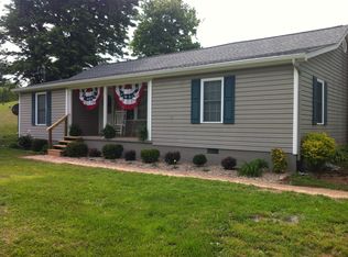 2421 Whitaker Ln, Mount Sterling, KY 40353
