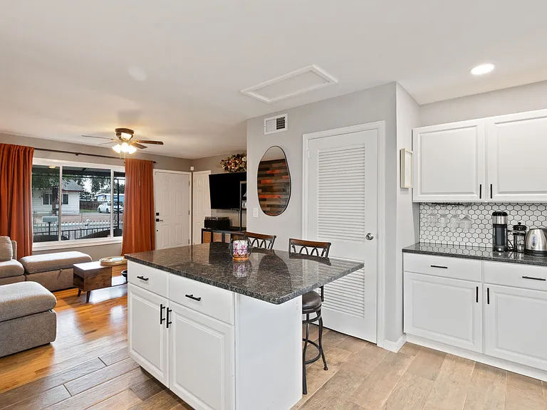 1315 Pando Ave — Photo 6