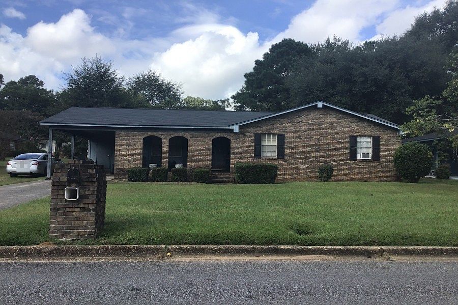 1st image of 128 20th Ct E