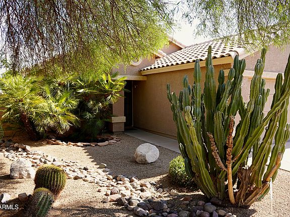 2nd image of 10705 W MONTECITO Avenue