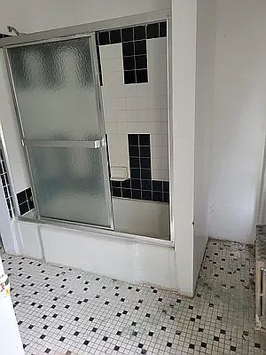 3rd image of 287 Midwood St