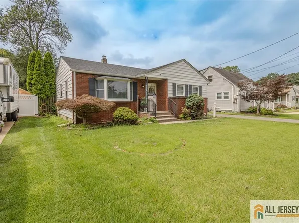 9 Haven Ter, Parlin, NJ 08859