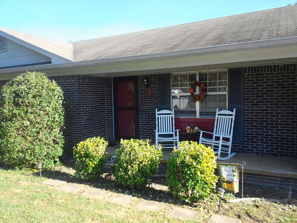 1st image of 375 Hillcrest St
