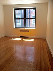 Rented by Siderow Residential Group