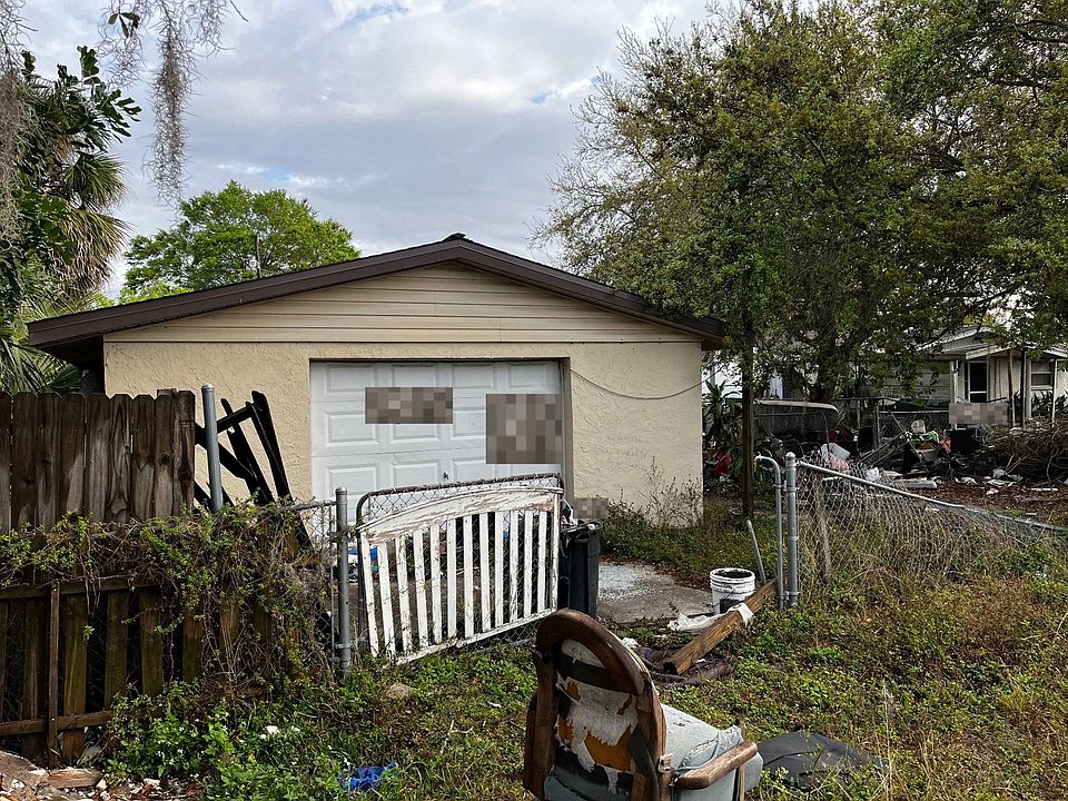 2nd image of 4651 Charlene Ln