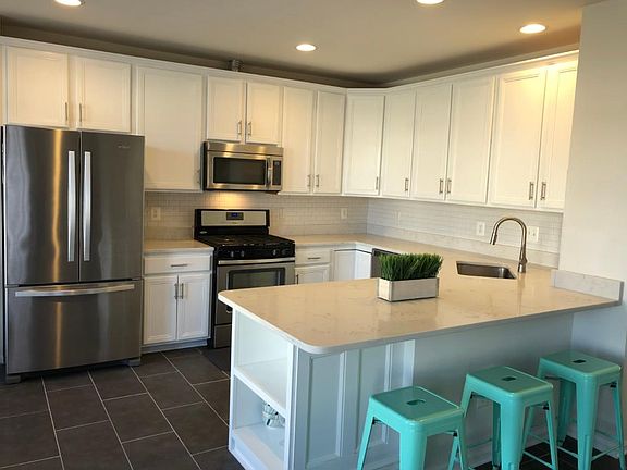 3rd image of 21817 Ladyslipper Sq