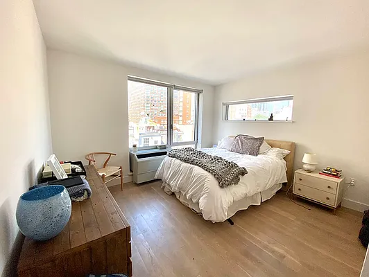 Rented by Corcoran | media 17