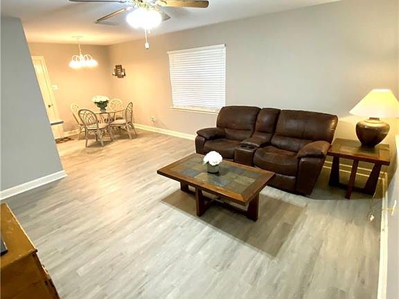 3rd image of 2981 Belle Air Blvd