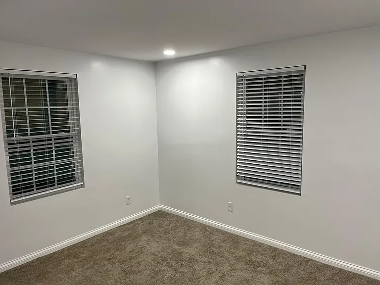 2nd bedroom connected to half bath
11x12