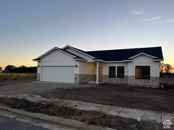 10259 N Vista Ln #14, Elwood, UT 84337