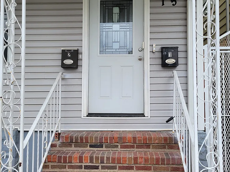 15 Somerset St #2 — Photo 14