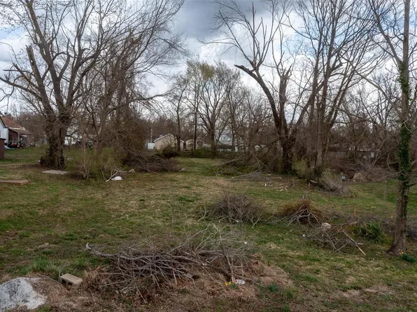 411 Villar St, Fredericktown, MO 63645