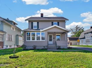 147 Eagle Point Rd, Rossford, OH 43460