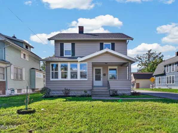 147 Eagle Point Rd, Rossford, OH 43460