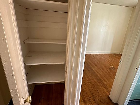 3rd image of 13725 La Salle Blvd APT 104
