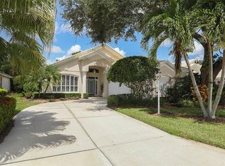7936 Hampton Ct, University Park, FL 34201