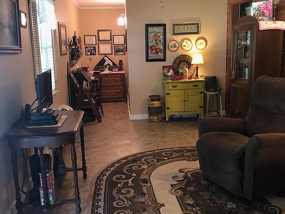 Den with office nook