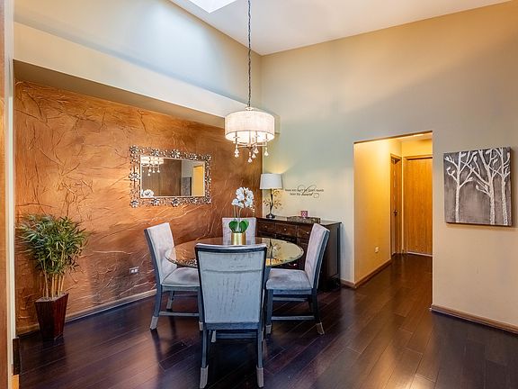 5th image of 9251 Windsor Pkwy #100