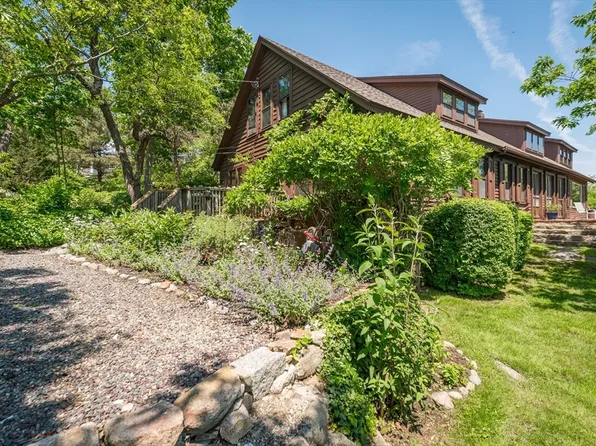 7 Penryn Way, Rockport, MA 01966