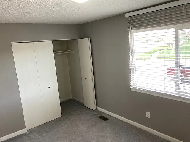 2 bed, 1.5 bath, 864 sqft, $1,399 — Photo 4