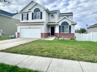 2113 E Hawthorne St, Saratoga Springs, UT 84043