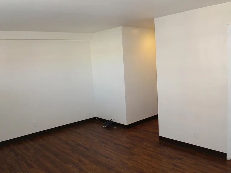 Kennilworth Apartments — Photo 8
