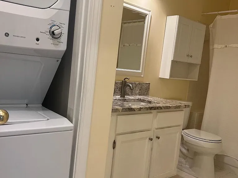 4401 Sedgehurst Dr #303 — Photo 9