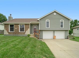 1117 N Davis Rd, Independence, MO 64056