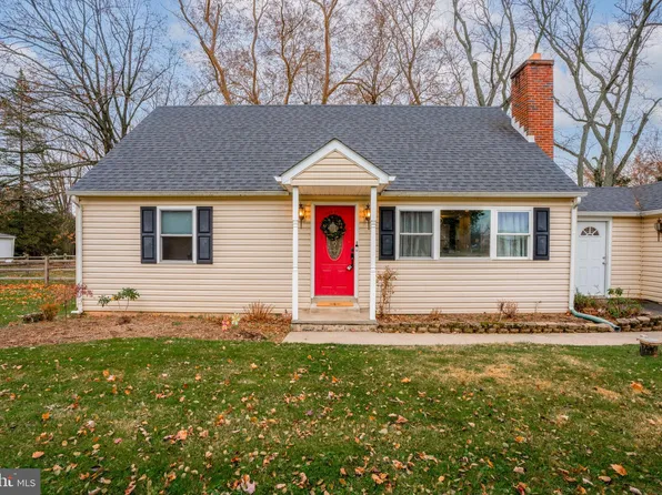 64 Level Rd, Collegeville, PA 19426